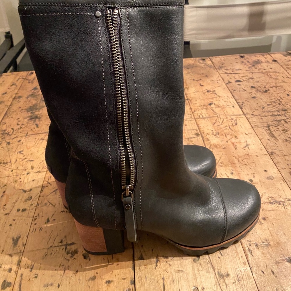 Sorel black knee high boots